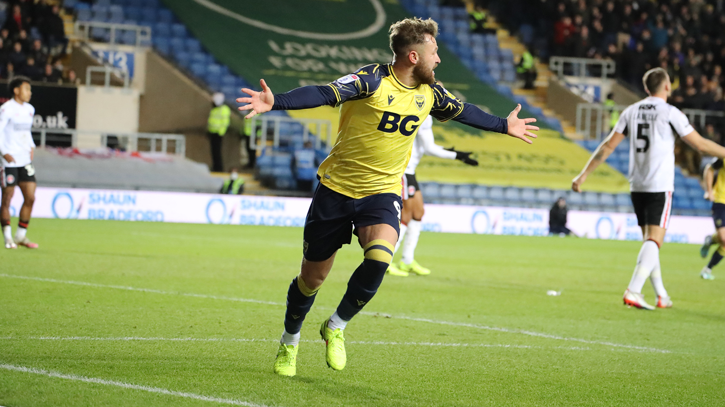 taylor-goal-charlton.jpg